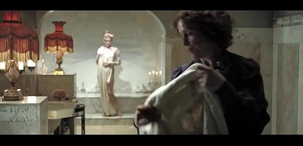  Amy Adams nude in Miss Pettigrew Lives for a Day